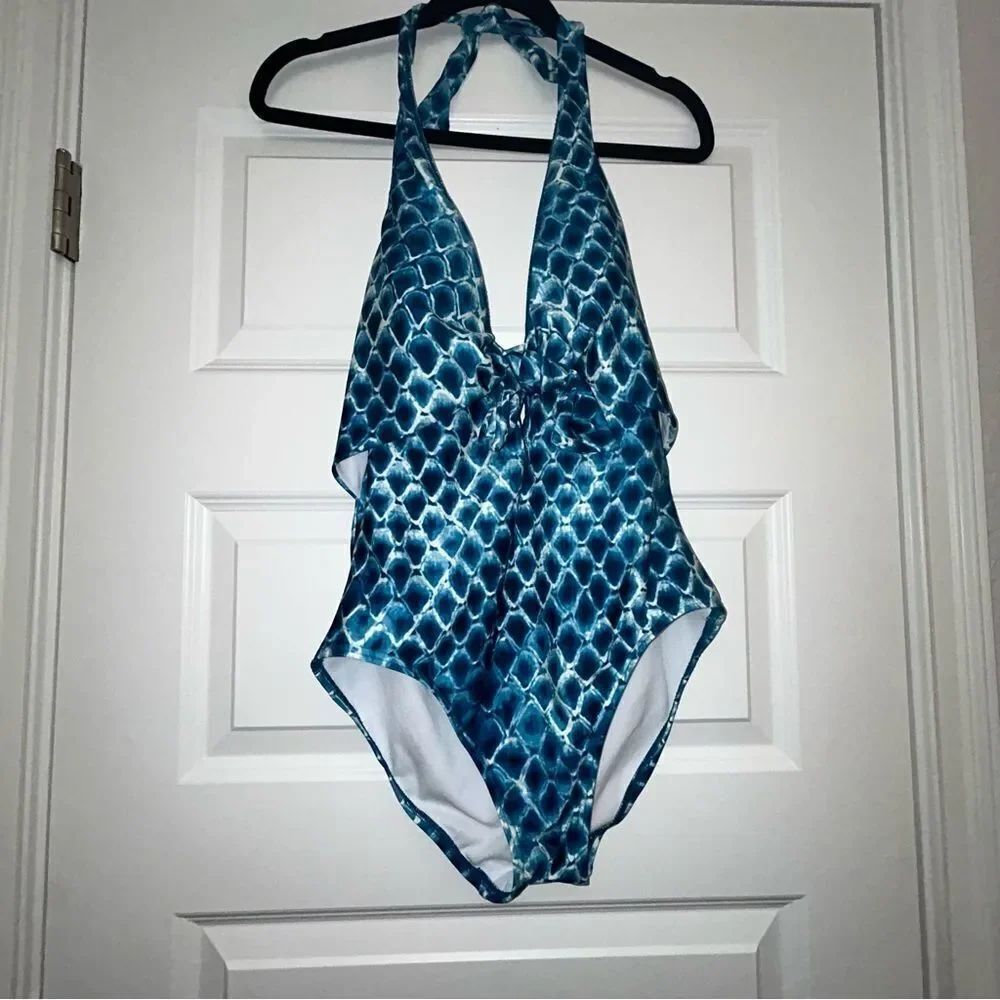 New, Vince Camuto Swim Halter One Piece Swimsuit 442 Peacoat